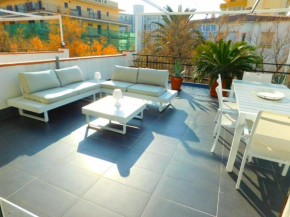 Apartment in Strandnähe mit großer Terrasse, Parkplatz und Meerblick in Salatar, Roses